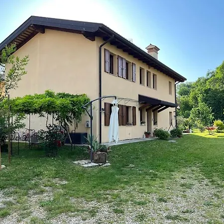 Familiare Immersa Nel Verde Bagnario Arsa